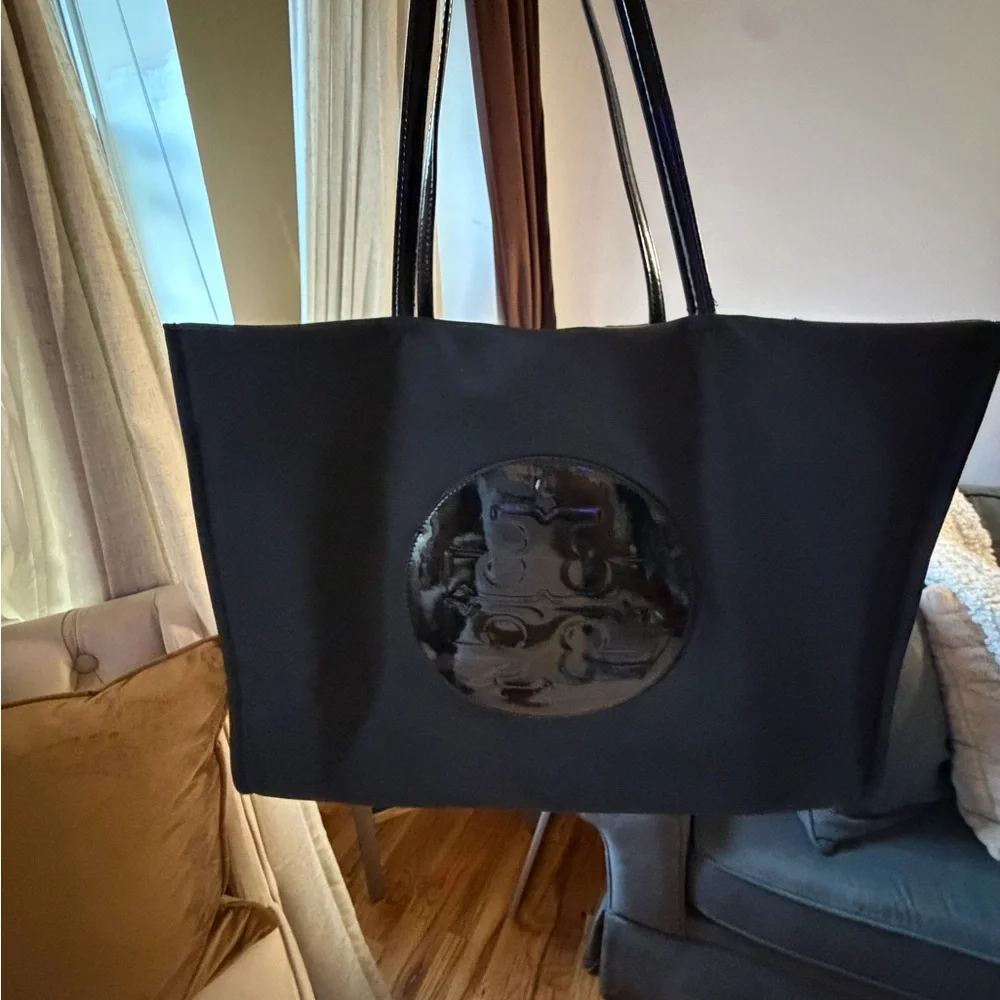 Tory Burch Black Patent Logo Shoulder Tote
